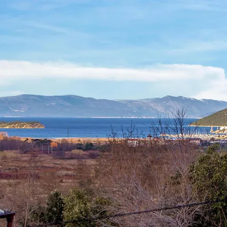 2 Bedroom Beautiful In Rab Mundanije